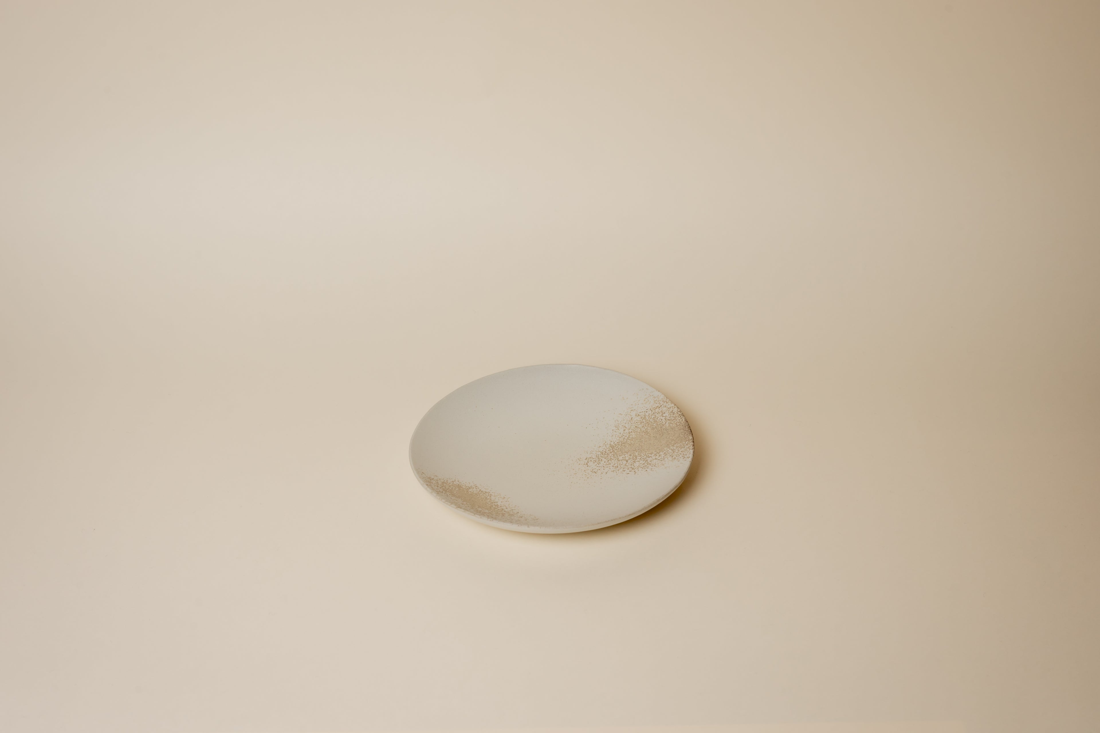 Takahisa Hisada 15 cm — White Shell Plate