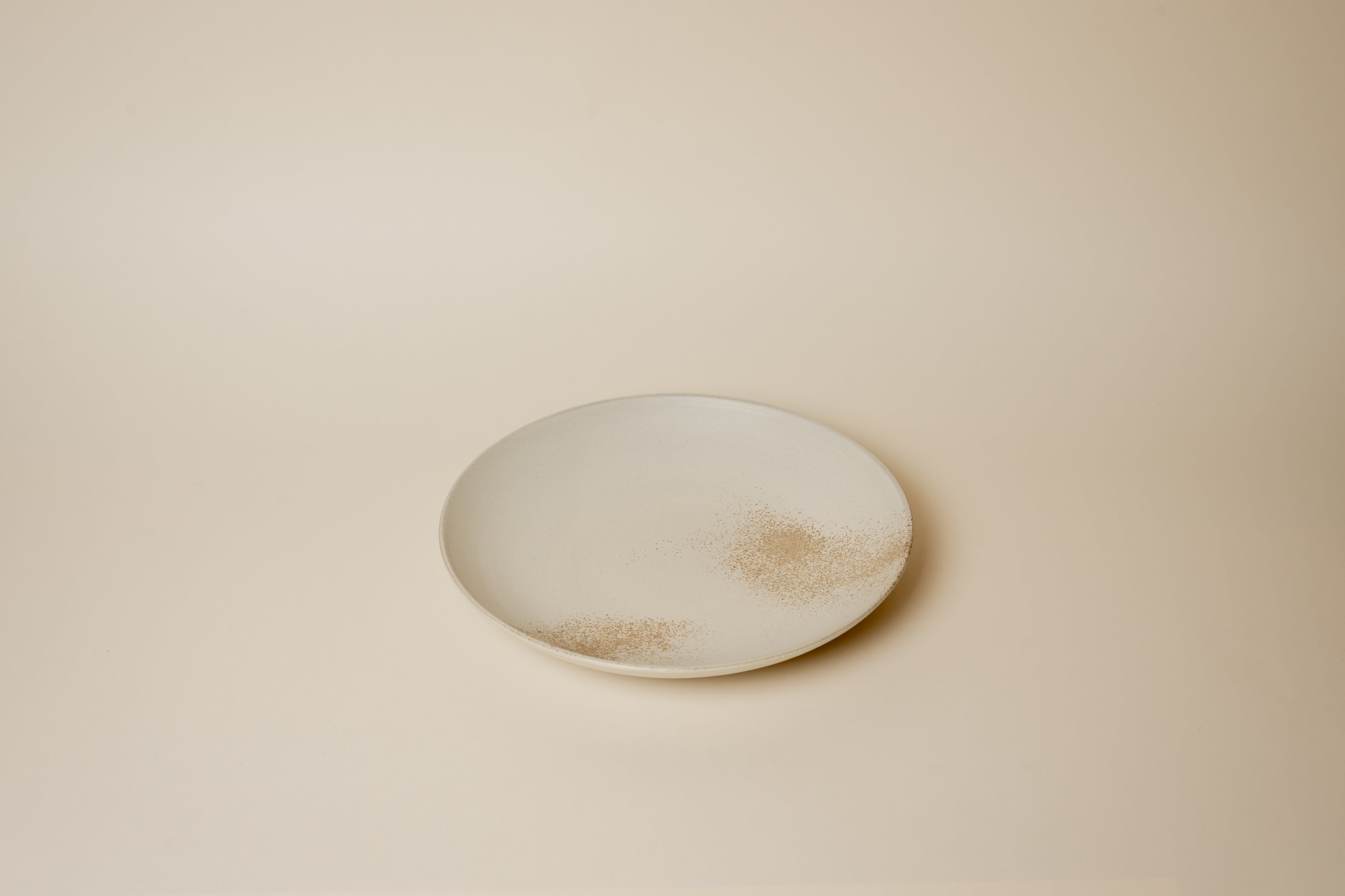Takahisa Hisada 20 cm — White Shell Plate