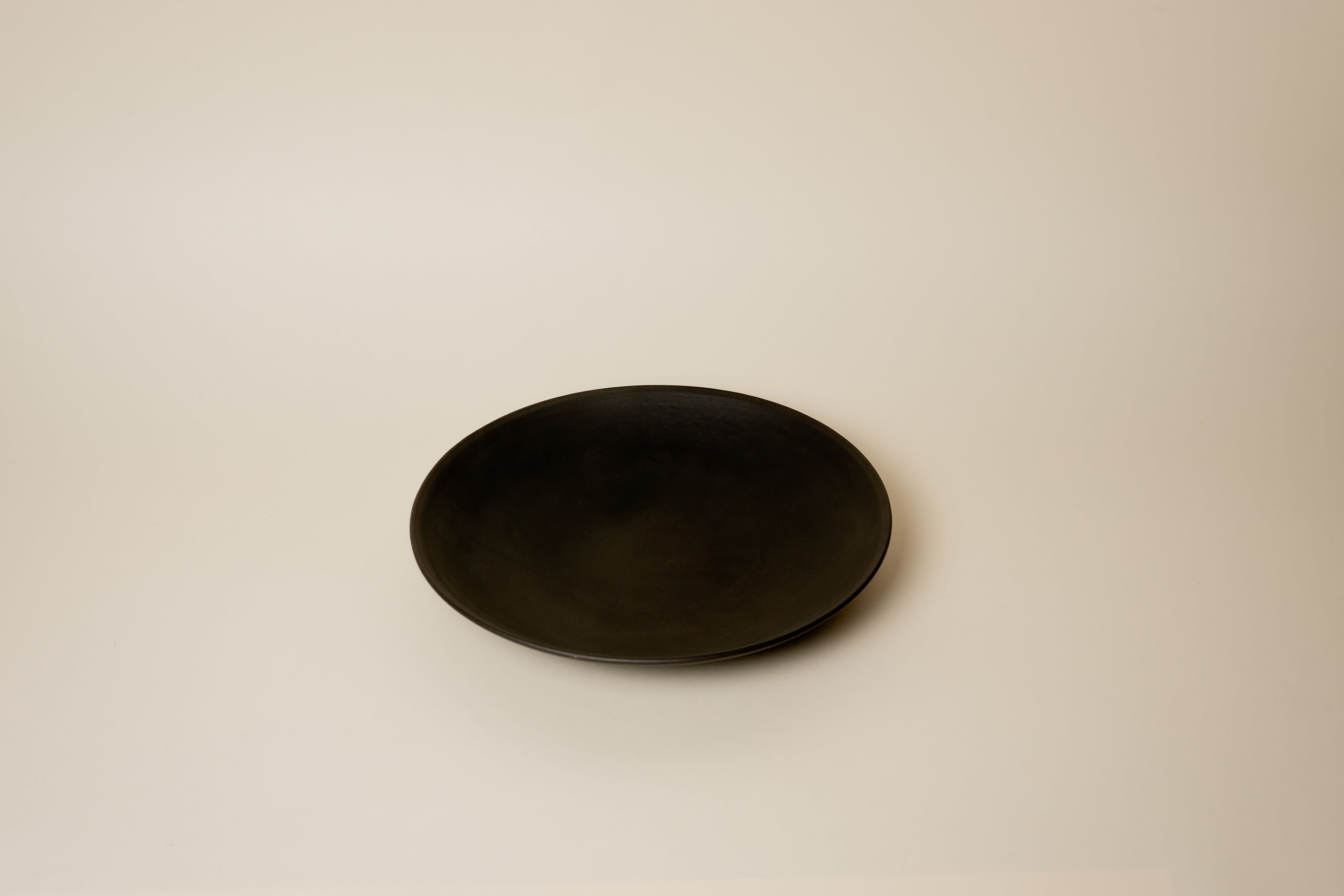 Takahisa Hisada 20cm — Black plate