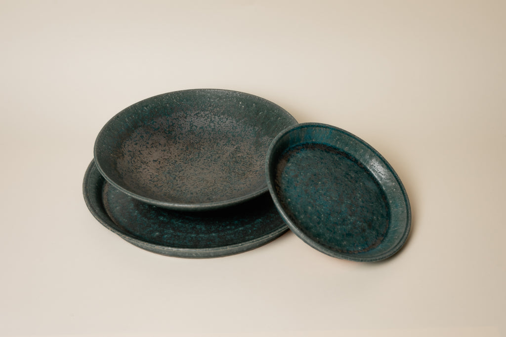 Kanae Fumiyama 21 cm — Rusted Green Shallow Bowl
