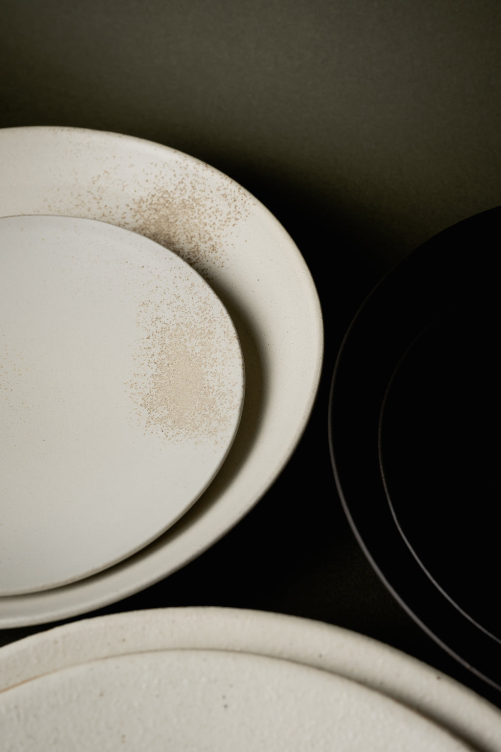 Takahisa Hisada 25 cm — White Shell Plate