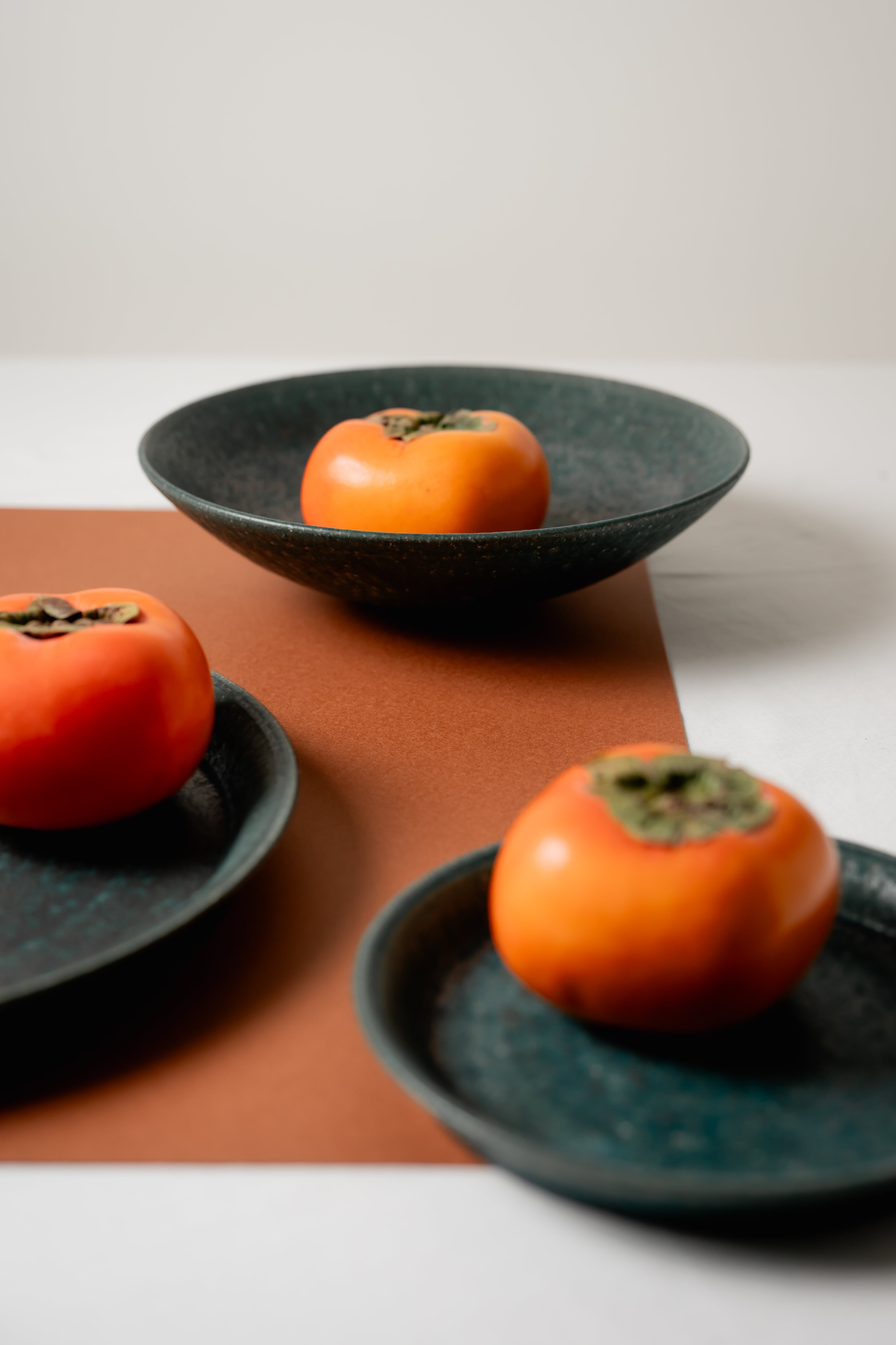 Kanae Fumiyama 21 cm — Rusted Green Shallow Bowl