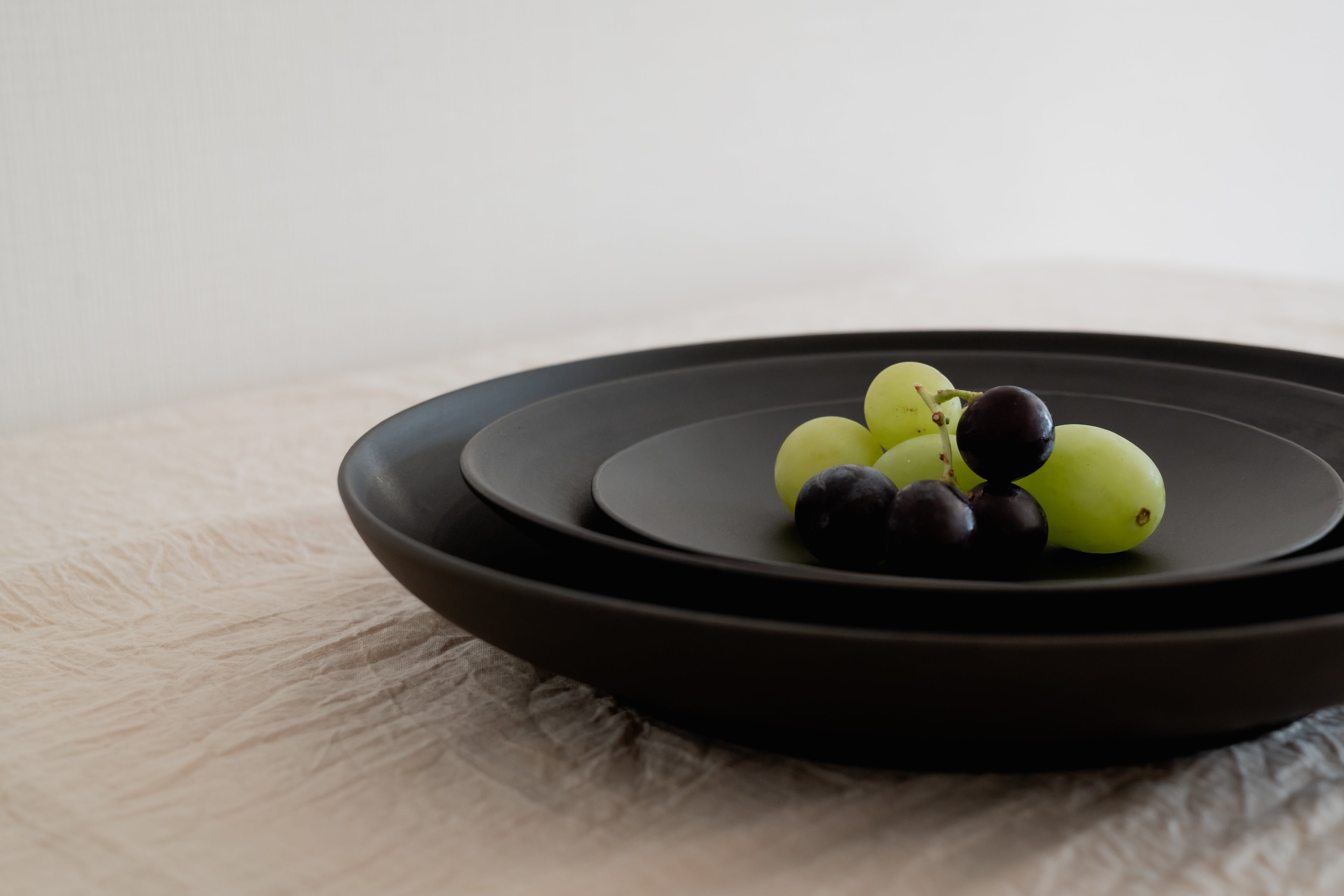 Takahisa Hisada 25cm — Black plate